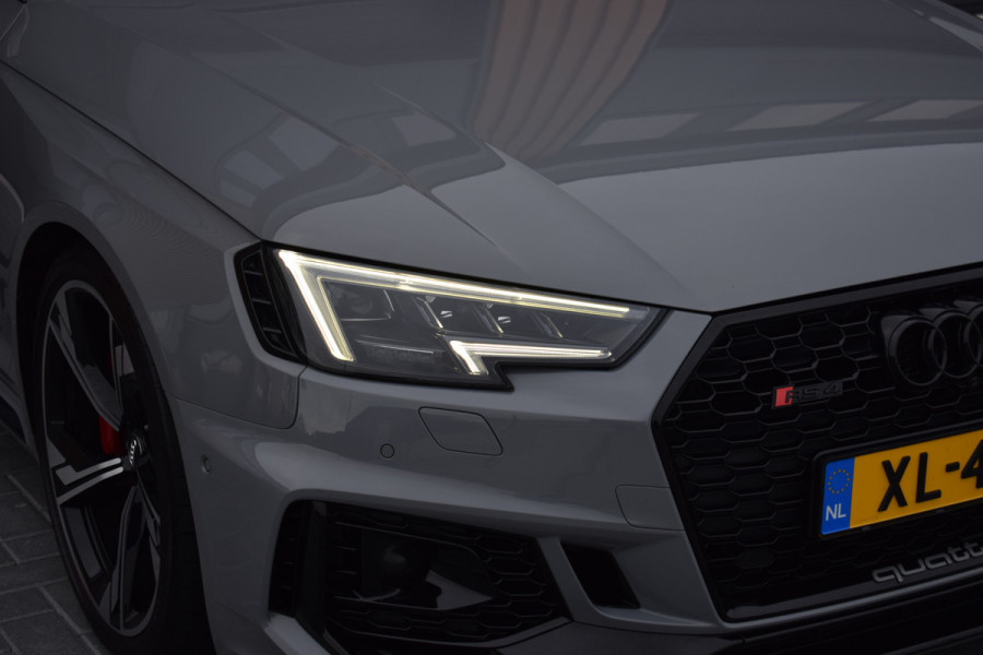 Audi RS4 2.9 TFSI 450pk Quattro Pano | HUD | Milltek | 360 camera