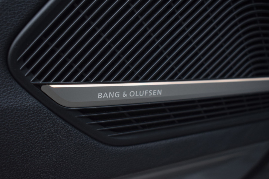 Audi RS4 2.9 TFSI 450pk Quattro Pano | HUD | Milltek | 360 camera