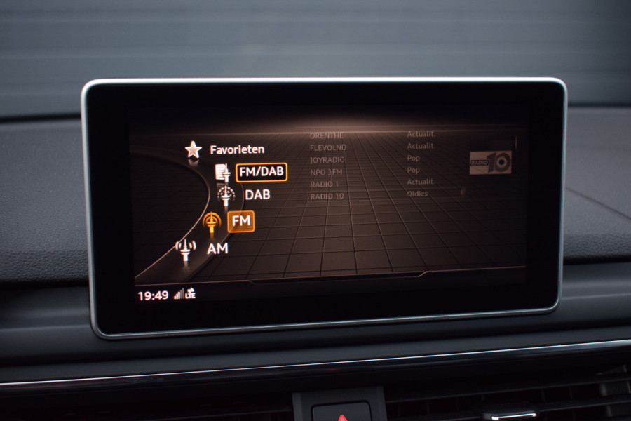Audi RS4 2.9 TFSI 450pk Quattro Pano | HUD | Milltek | 360 camera