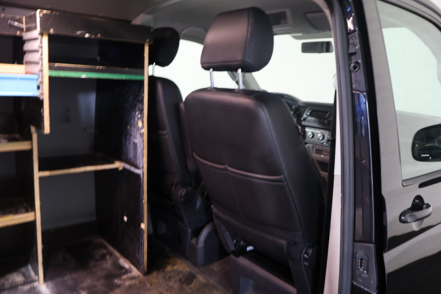 Volkswagen Transporter 2.0 TDI L1 H1 Black Edition