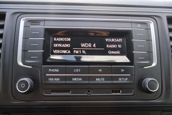 Volkswagen Transporter 2.0 TDI L1 H1 Black Edition