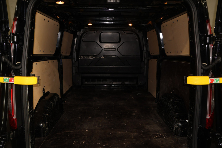 Ford Transit Custom 2.0 TDCI L2 H1 Limited Automaat Airco Camera