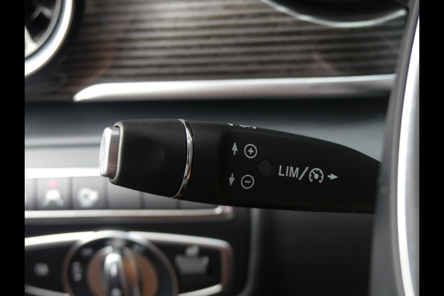 Mercedes-Benz V-Klasse 250d 4-Matic Dubbel Cabine Panoramadak LED/PDC/LEER