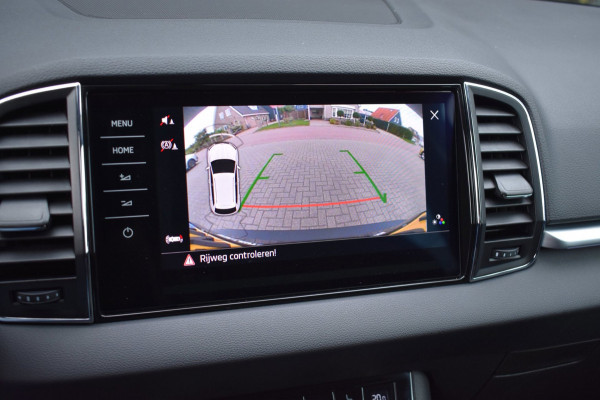 Škoda Karoq 1.5 TSI ACT | VIRTUAL COCKPIT | STOELVERWARMING | CAMERA | NAP | CANTON | SFEERVERLICHTING