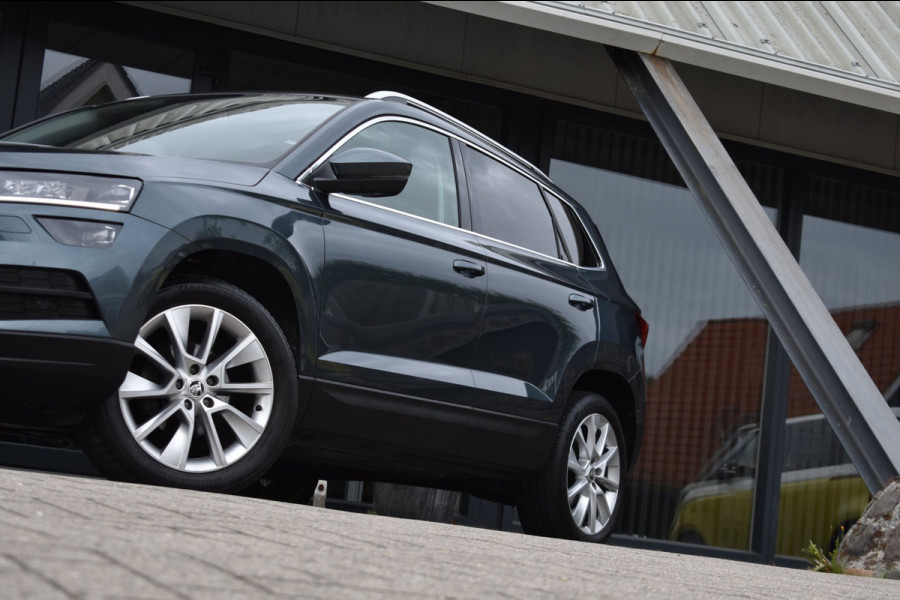 Škoda Karoq 1.5 TSI ACT | VIRTUAL COCKPIT | STOELVERWARMING | CAMERA | NAP | CANTON | SFEERVERLICHTING