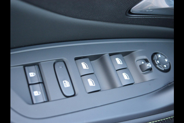 Peugeot 408 1.2 GT Exclusive Hybrid 145 UIT VOORRAAD LEVERBAAR
