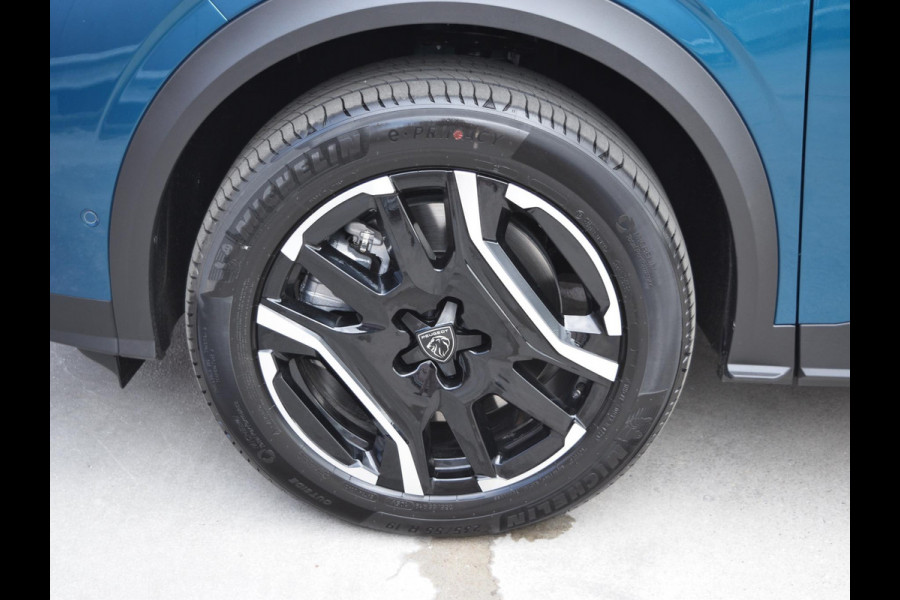 Peugeot 5008 1.6 Plug-in Hybrid 225 Allure 7p UIT VOORRAAD LEVERBAAR