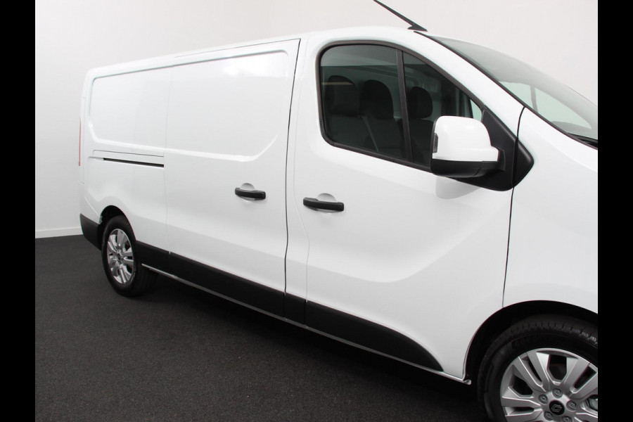 Renault Trafic 2.0 Blue dC1 150PK T30 L2H1 Advance Automaat Navigatie Airco Lichtmetalen velgen Betimmering Trekhaak Camera Parkeersensoren Dab