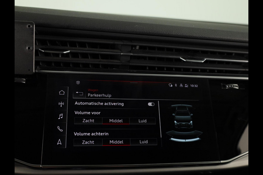 Audi Q7 55 TFSI e quattro Pro Line 367pk | Trekhaak | Parkeerkcamera | Elektrisch verstelbare voorstoelen | 21 inch Lichtmetalen velgen