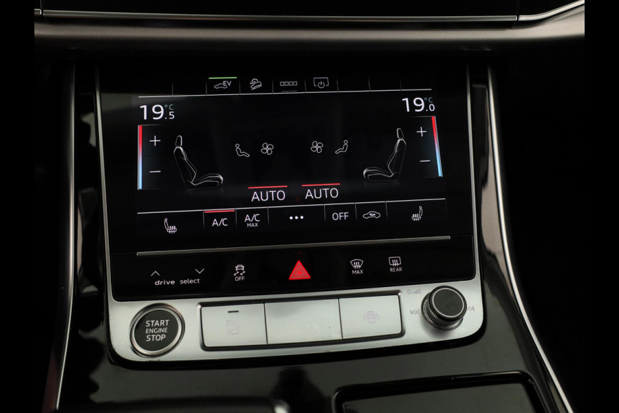 Audi Q7 55 TFSI e quattro Pro Line 367pk | Trekhaak | Parkeerkcamera | Elektrisch verstelbare voorstoelen | 21 inch Lichtmetalen velgen