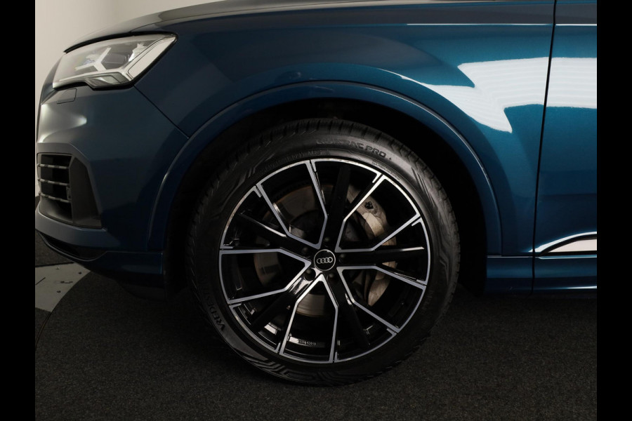 Audi Q7 55 TFSI e quattro Pro Line 367pk | Trekhaak | Parkeerkcamera | Elektrisch verstelbare voorstoelen | 21 inch Lichtmetalen velgen