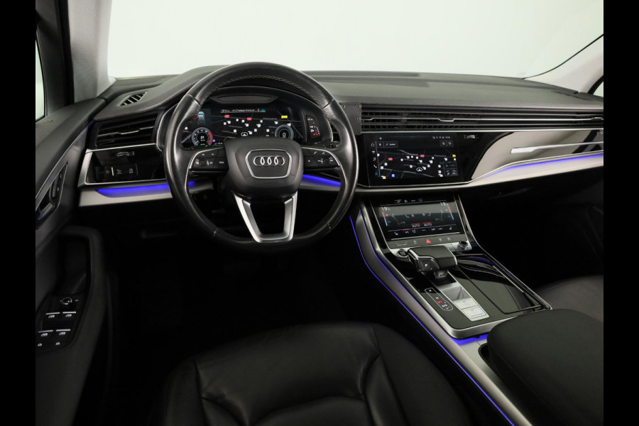 Audi Q7 55 TFSI e quattro Pro Line 367pk | Trekhaak | Parkeerkcamera | Elektrisch verstelbare voorstoelen | 21 inch Lichtmetalen velgen
