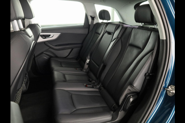 Audi Q7 55 TFSI e quattro Pro Line 367pk | Trekhaak | Parkeerkcamera | Elektrisch verstelbare voorstoelen | 21 inch Lichtmetalen velgen