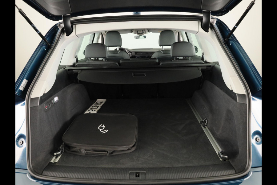 Audi Q7 55 TFSI e quattro Pro Line 367pk | Trekhaak | Parkeerkcamera | Elektrisch verstelbare voorstoelen | 21 inch Lichtmetalen velgen