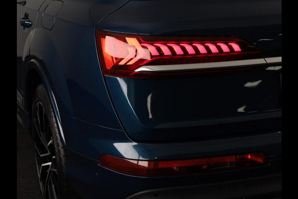 Audi Q7 55 TFSI e quattro Pro Line 367pk | Trekhaak | Parkeerkcamera | Elektrisch verstelbare voorstoelen | 21 inch Lichtmetalen velgen