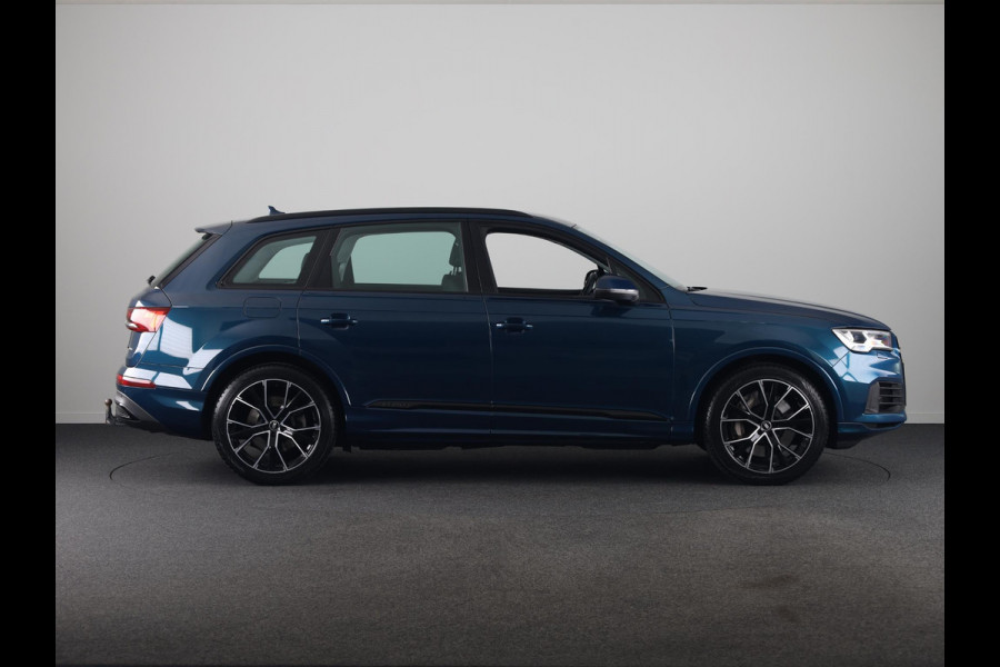 Audi Q7 55 TFSI e quattro Pro Line 367pk | Trekhaak | Parkeerkcamera | Elektrisch verstelbare voorstoelen | 21 inch Lichtmetalen velgen