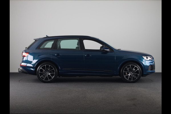 Audi Q7 55 TFSI e quattro Pro Line 367pk | Trekhaak | Parkeerkcamera | Elektrisch verstelbare voorstoelen | 21 inch Lichtmetalen velgen