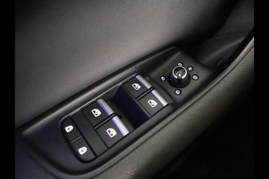 Audi Q7 55 TFSI e quattro Pro Line 367pk | Trekhaak | Parkeerkcamera | Elektrisch verstelbare voorstoelen | 21 inch Lichtmetalen velgen