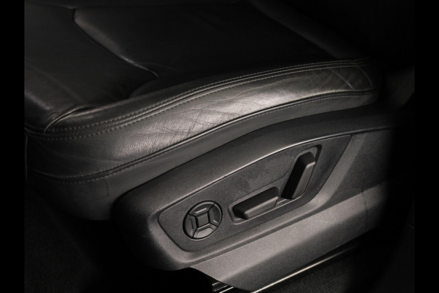 Audi Q7 55 TFSI e quattro Pro Line 367pk | Trekhaak | Parkeerkcamera | Elektrisch verstelbare voorstoelen | 21 inch Lichtmetalen velgen