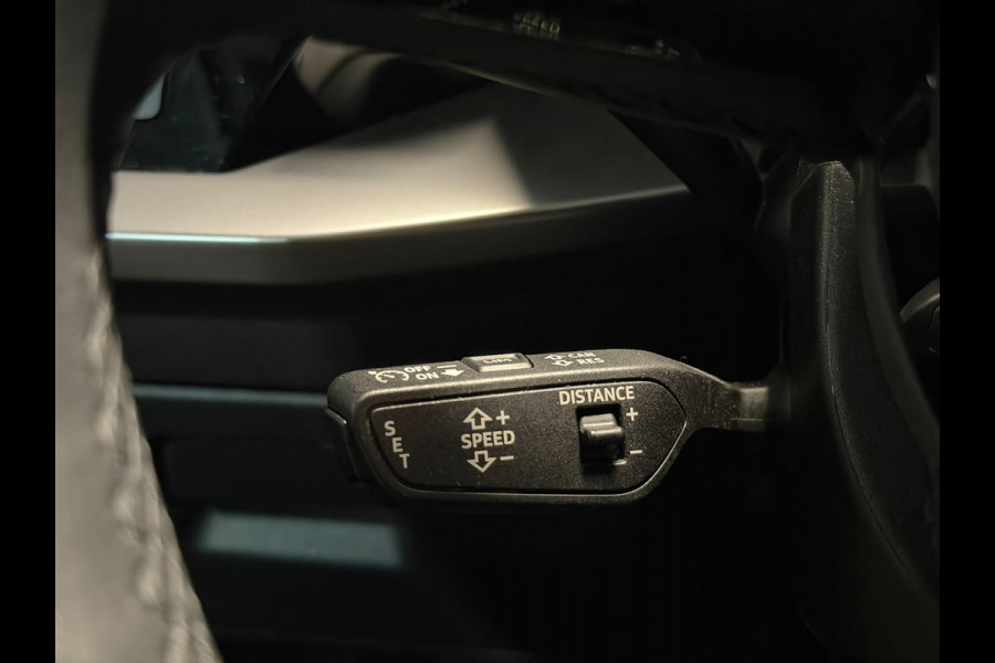 Audi A3 Sportback 35 TFSI S edition LED ACC LED CarPlay Navi