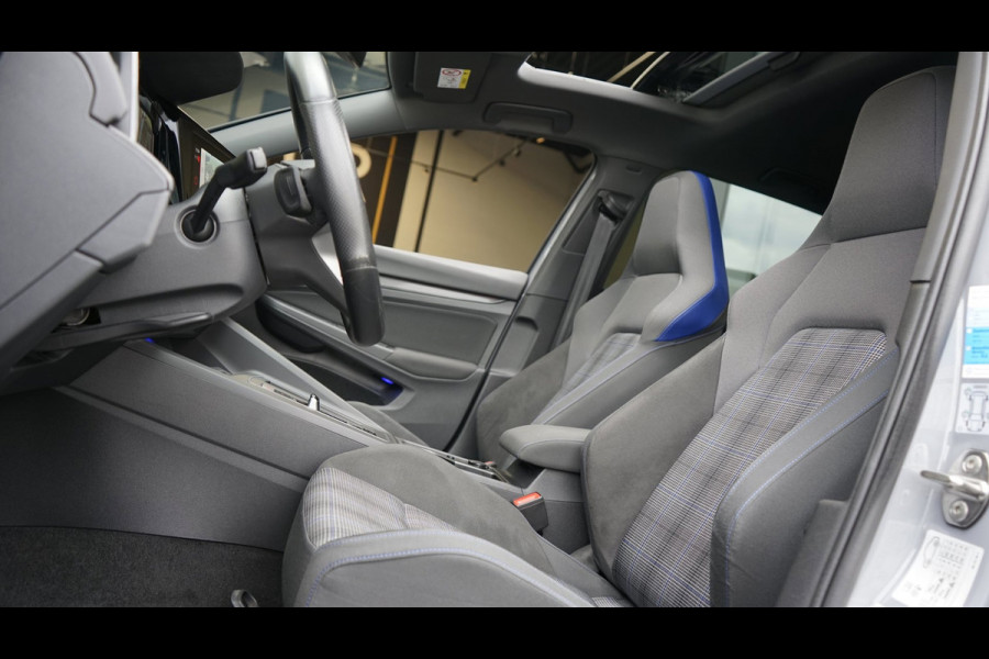 Volkswagen Golf 8 VIII GTE AUTOMAAT|ACC|AMBIANCE|CAMERA|CARPLAY|IQ LIGHT|KEYLESS|MODE|PANORAMA|TREKHAAK
