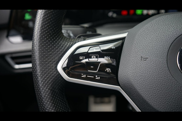 Volkswagen Golf 8 VIII GTE AUTOMAAT|ACC|AMBIANCE|CAMERA|CARPLAY|IQ LIGHT|KEYLESS|MODE|PANORAMA|TREKHAAK