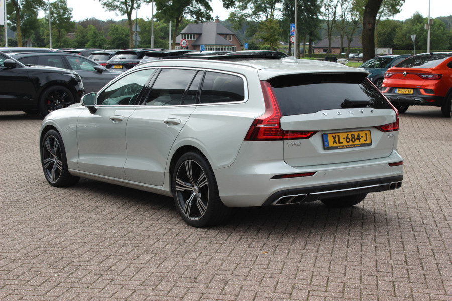 Volvo V60 2.0 T5 Inscription / Panoramadak / CarPlay / Parkeerhulp V+A / Harman Kardon / Leder / 18'' / Getint glas / Stoelverwarming / DAB / Adaptive Cruise Control