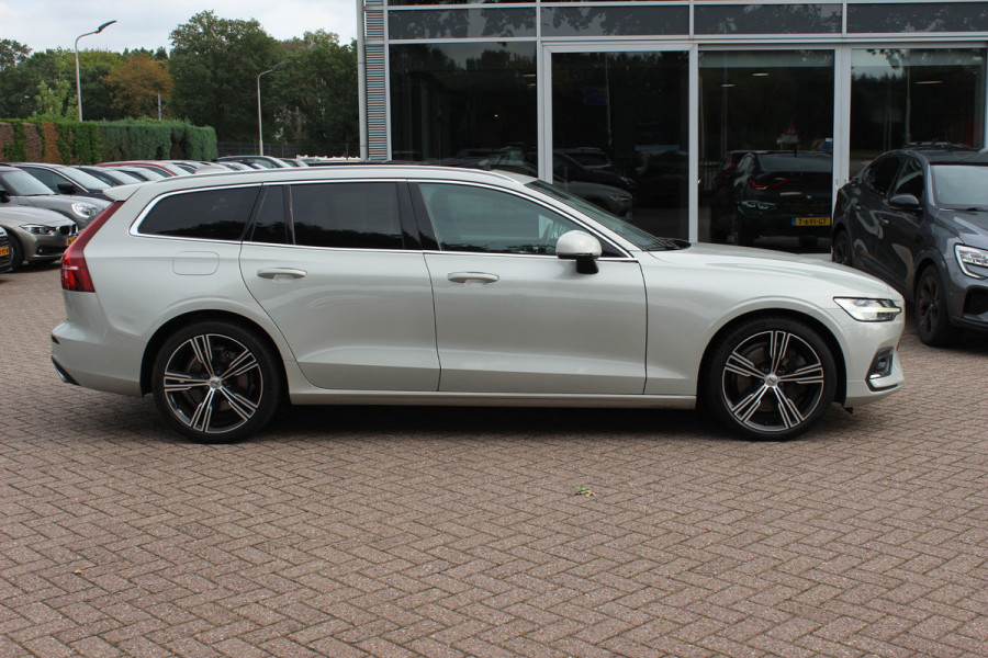 Volvo V60 2.0 T5 Inscription / Panoramadak / CarPlay / Parkeerhulp V+A / Harman Kardon / Leder / 18'' / Getint glas / Stoelverwarming / DAB / Adaptive Cruise Control