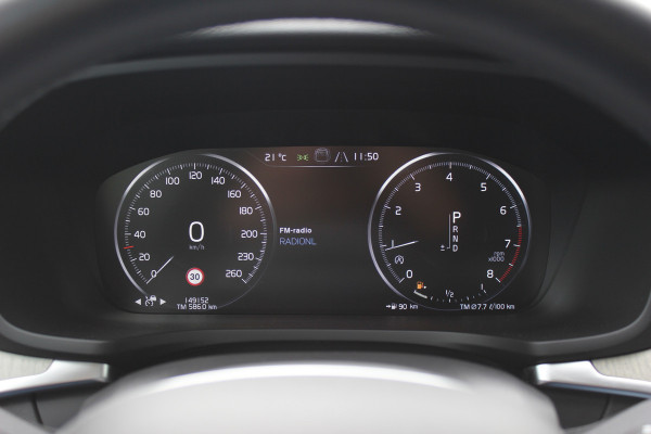 Volvo V60 2.0 T5 Inscription / Panoramadak / CarPlay / Parkeerhulp V+A / Harman Kardon / Leder / 18'' / Getint glas / Stoelverwarming / DAB / Adaptive Cruise Control