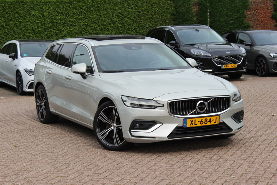 Volvo V60 2.0 T5 Inscription / Panoramadak / CarPlay / Parkeerhulp V+A / Harman Kardon / Leder / 18'' / Getint glas / Stoelverwarming / DAB / Adaptive Cruise Control
