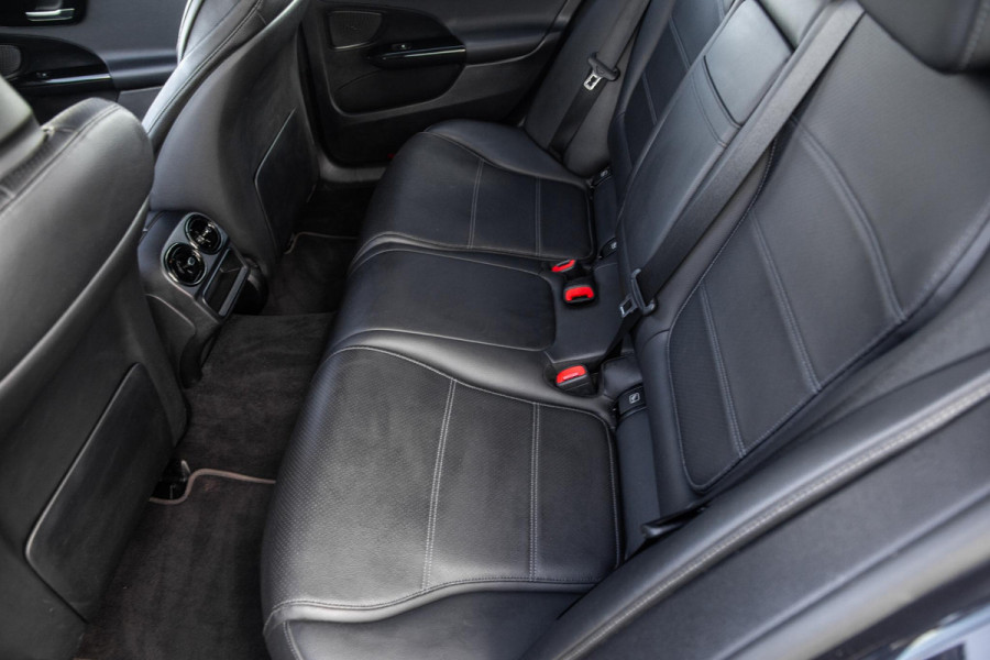 Mercedes-Benz C-Klasse Break C300e Business Line (PHEV) CARPLAY / CAMERA / LEER / PERFECT ONDERHOUDEN
