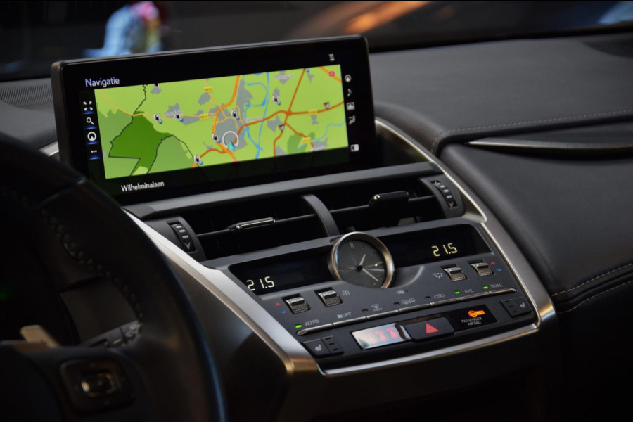 Lexus NX 300h AWD Business Line|Navi|Panoramadak|Leder|