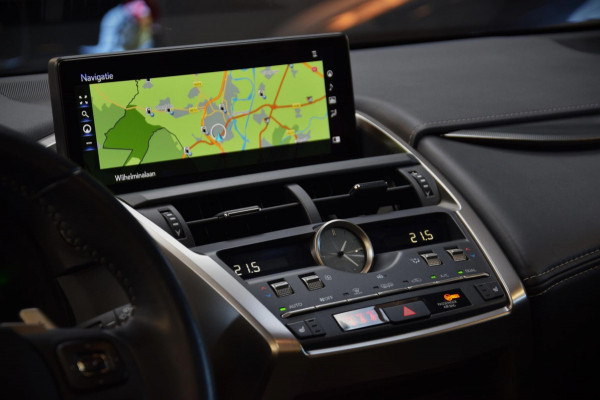Lexus NX 300h AWD Business Line|Navi|Panoramadak|Leder|
