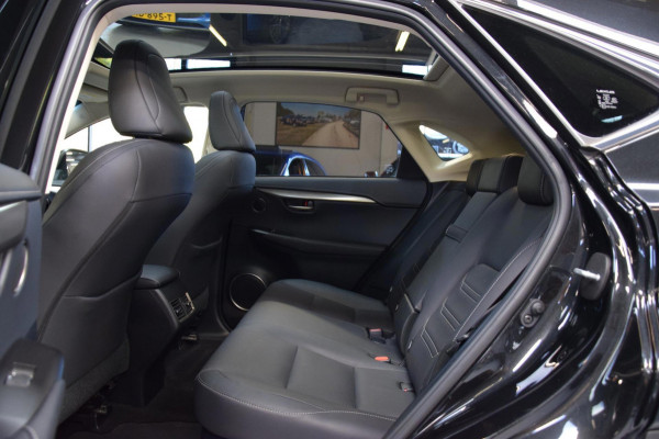 Lexus NX 300h AWD Business Line|Navi|Panoramadak|Leder|