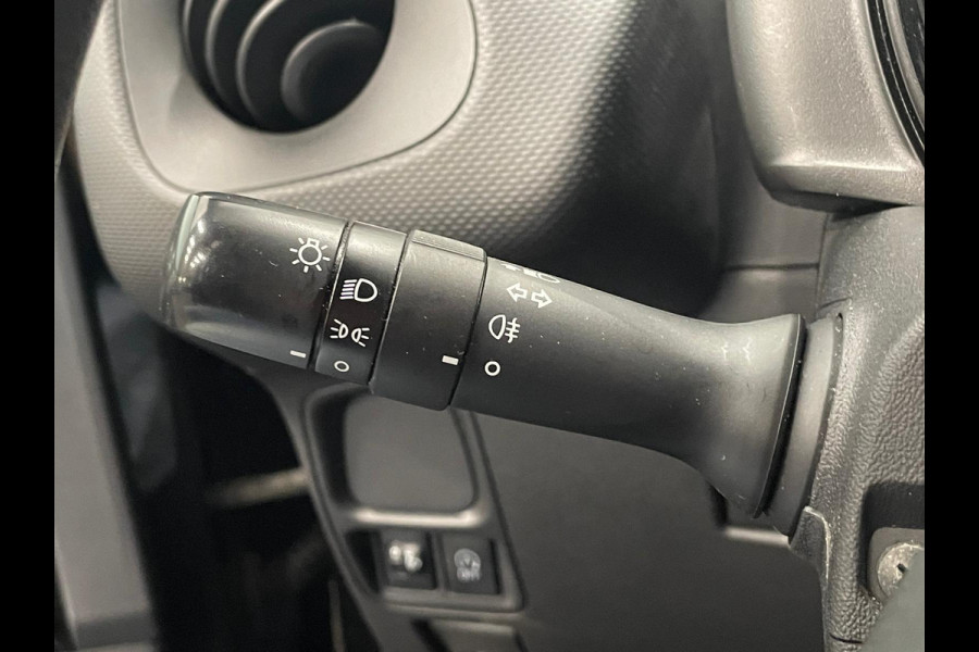 Citroën C1 1.0 VTi Feel | Airco | Navigatie | Apple Carplay/Android Auto | Achteruitrij camera | Leder | MF stuurwiel