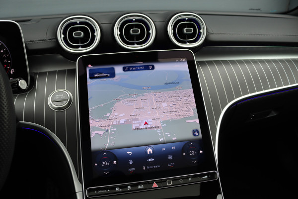 Mercedes-Benz C-Klasse 400 e 4MATIC AMG Line | Distronic+ | Panoramadak | Nappa Leder | Burmester | Memory | Digital Light | HUD | Verwarmd Stuurwiel | Keyless Go | Surround Camera |