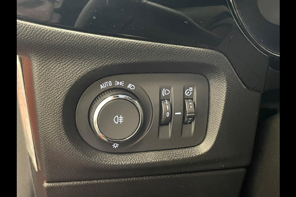 Opel Corsa 1.2 102pk GS Line Opel Corsa 1.2 GS Line | Navigatie | Apple Carplay/Android Auto | Airco | Cruise Control | Lichtmetalen velgen | Digitaal Dashboard | Sportstoelen