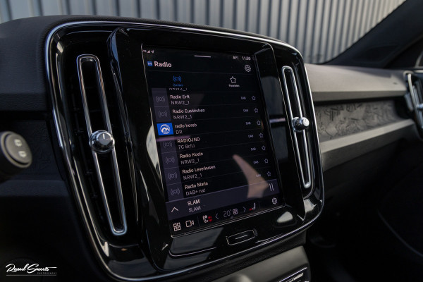 Volvo XC40 Recharge Ultimate 70 kWh | Panoramadak | Adaptieve cruise | Blis | Memory | Harman Kardon |