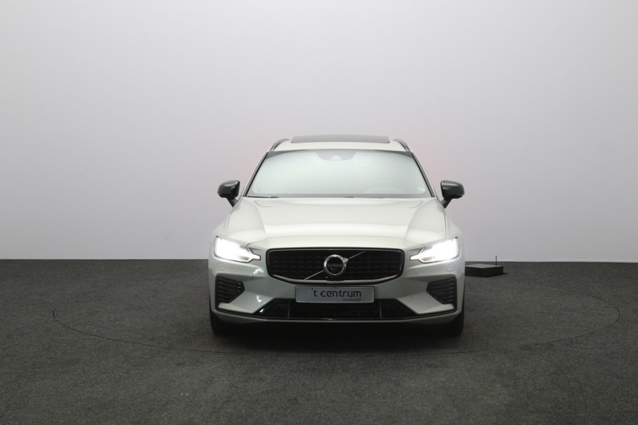 Volvo V60 2.0 T6 350 PK Recharge AWD R-Design PHEV, Panoramadak, 360 Camera, Memory