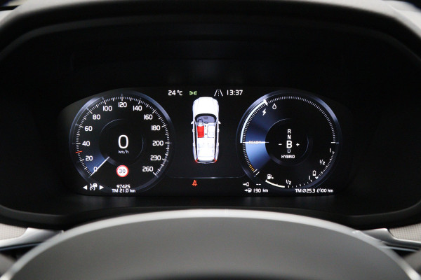 Volvo V60 2.0 T6 350 PK Recharge AWD R-Design PHEV, Panoramadak, 360 Camera, Memory