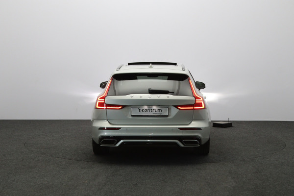 Volvo V60 2.0 T6 350 PK Recharge AWD R-Design PHEV, Panoramadak, 360 Camera, Memory