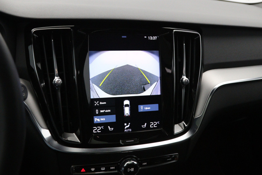 Volvo V60 2.0 T6 350 PK Recharge AWD R-Design PHEV, Panoramadak, 360 Camera, Memory