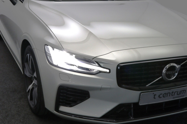 Volvo V60 2.0 T6 350 PK Recharge AWD R-Design PHEV, Panoramadak, 360 Camera, Memory