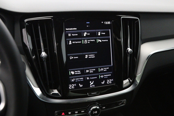 Volvo V60 2.0 T6 350 PK Recharge AWD R-Design PHEV, Panoramadak, 360 Camera, Memory