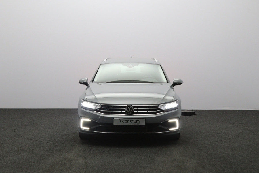 Volkswagen Passat Variant 1.4 TSI 218 PK PHEV GTE Business, Winterpakket, Memory, Trekhaak