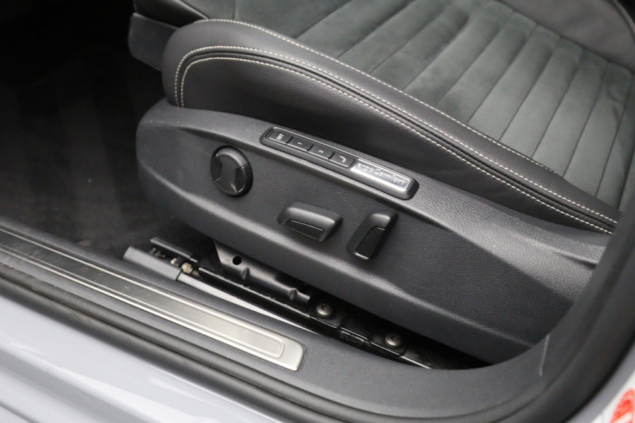 Volkswagen Passat Variant 1.4 TSI 218 PK PHEV GTE Business, Winterpakket, Memory, Trekhaak