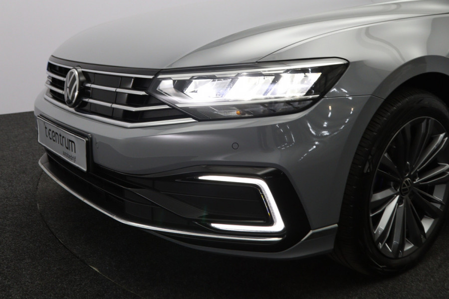 Volkswagen Passat Variant 1.4 TSI 218 PK PHEV GTE Business, Winterpakket, Memory, Trekhaak