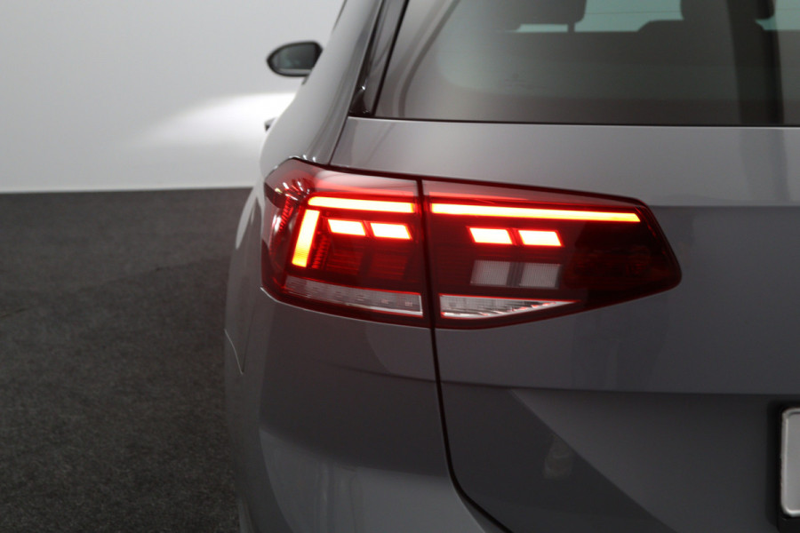 Volkswagen Passat Variant 1.4 TSI 218 PK PHEV GTE Business, Winterpakket, Memory, Trekhaak