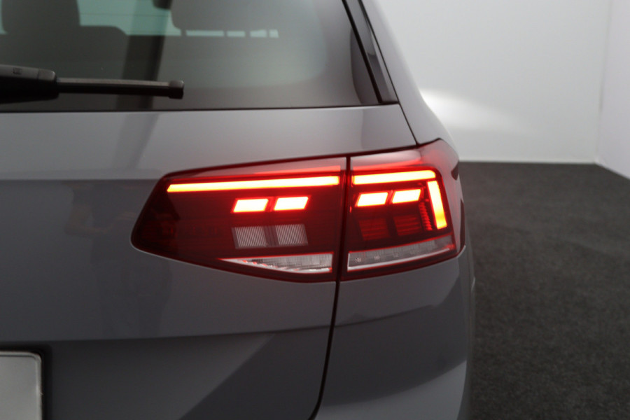 Volkswagen Passat Variant 1.4 TSI 218 PK PHEV GTE Business, Winterpakket, Memory, Trekhaak