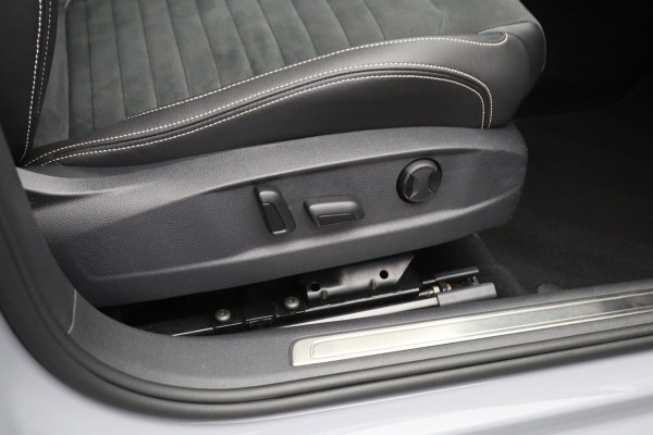 Volkswagen Passat Variant 1.4 TSI 218 PK PHEV GTE Business, Winterpakket, Memory, Trekhaak